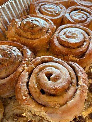 Cinnamon Rolls in a Pan