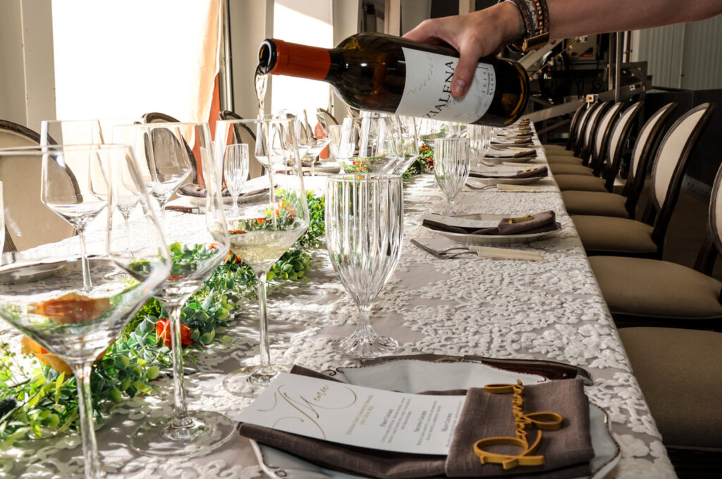 Zialena wine pour dining event